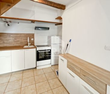 À louer - T2/3 meublé 50,35 m² en plein coeur de Pertuis - Photo 4