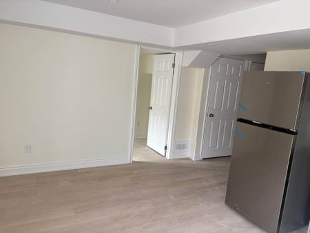 For Lease - 109 Mckean Drive Unit# #Basement, Whitchurch-Stouffville, Ontario - Photo 3