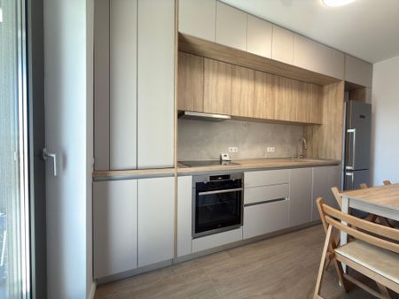 Apartament cu parcare, 48 mp + 12 mp terasa, Scala Residence - Photo 3