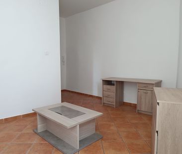 Location Appartement 1 pièce 21m² NARBONNE 11100 - Photo 1