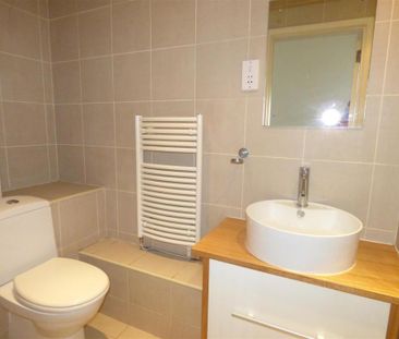 2 bedroom apartment to rent - Photo 6