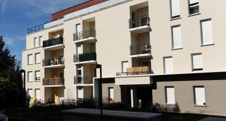 location Appartement T3 DE 64.81m² À CORBEIL ESSONNES - Photo 5