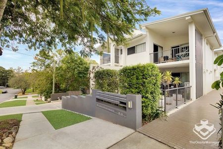 Perfectly Located 2-Bedroom Unit in Leafy St Lucia - Photo 2