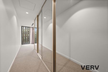 LUXURY APARTMENT IN THE HEART OF BRADDON - Photo 2