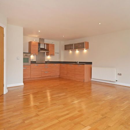 2 bedroom apartment to rent - Photo 4