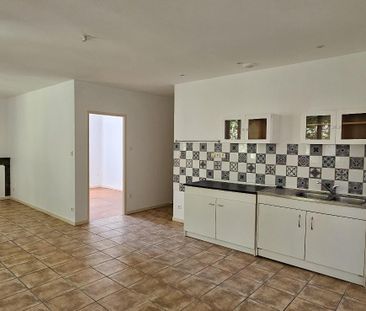 Location Appartement 2 pièces 43m² PRIVAS 07000 - Photo 5