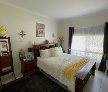 14 Whimbrel Crescent, Coodanup WA 6210 - House For Rent | Domain - Photo 1