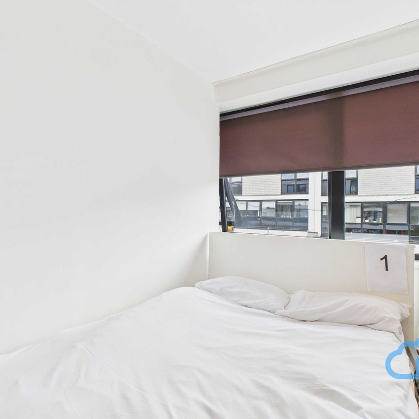 RM1 Eastmead | Farnborough | GU14 7SA - Photo 1