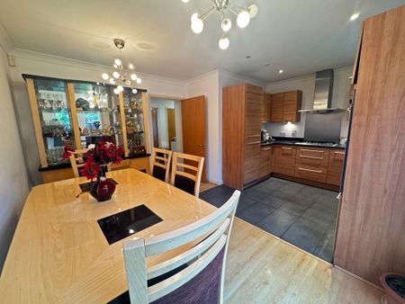 4 bedroom terraced house to rent - Photo 4