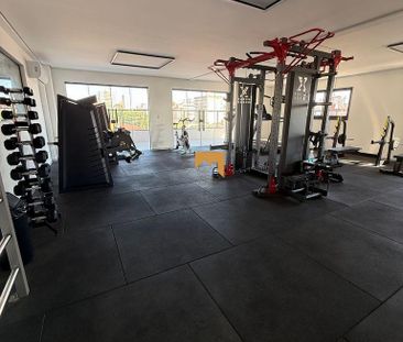Apartamento Novo Para Locação - 2 Suítes E 2 Vagas Demarcadas - Foto 3