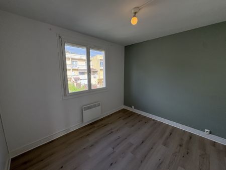 Location Maison 4 pièces 67m² BON ENCONTRE 47240 - Photo 3