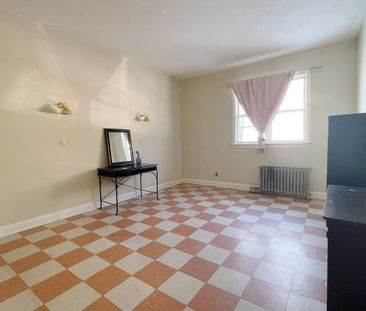 For Lease - 102 Twenty Fifth Street, Toronto, Ontario - Photo 1