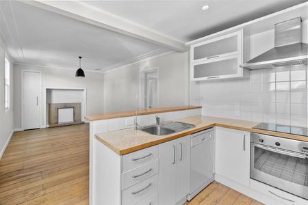 Renovated freestanding home delivers sought-after Ponsonby lifestyle. - Photo 3