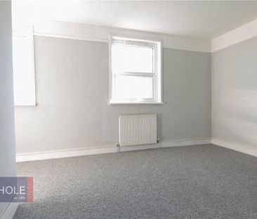 4 bedroom semi-detached house to rent - Photo 6