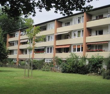 Frisch sanierte 3-Zimmer-Wohnung mit Balkon in ansprechender Wohnlage - Photo 1