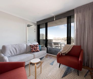 FULLY FURNISHED AND EQUIPPED - Photo 3