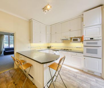 6 bedroom terraced house to rent - Photo 1