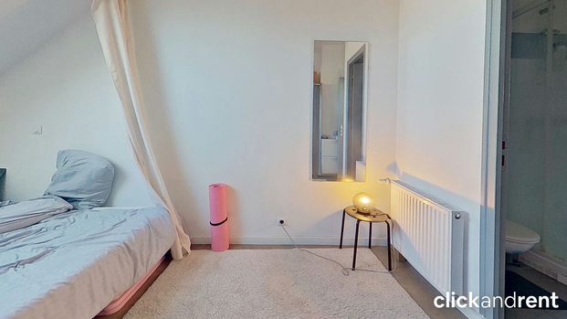 Chambre meublée avec salle d’eau privée & fibre dans maison de 220 m² – Saint-Denis (93200) - Photo 1