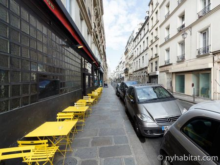 Logement à Paris, Location meublée - Photo 2