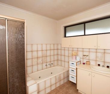 3 Berrigan Street, Tocumwal - Photo 4