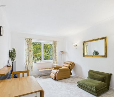 1 bedroom retirement property to rent - Photo 4