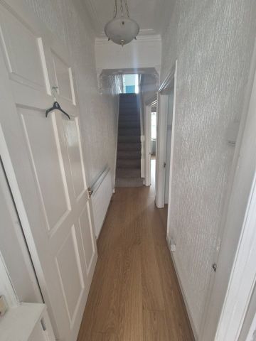3 Bed Terraced House, Herondale Road, L18 - Photo 4