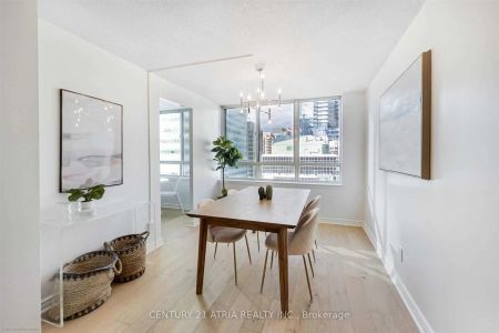 633 Bay Street #2616 - Photo 3
