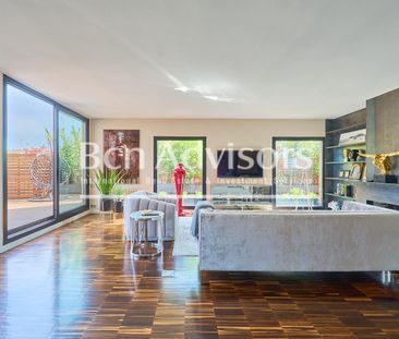 Ático de lujo en alquiler con 2 terrazas y parking en Les Tres Torres - Photo 2