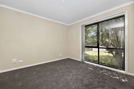 Perfect Family Living in Popular Heatherhill Road Location - Photo 4
