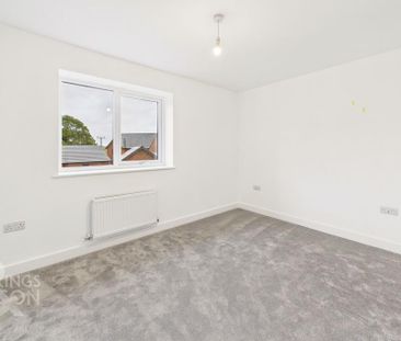 2 bedroom semi-detached house to rent - Photo 5