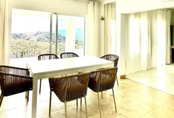 Villa for rent with 4 bedrooms and 3 bathrooms with stunning views