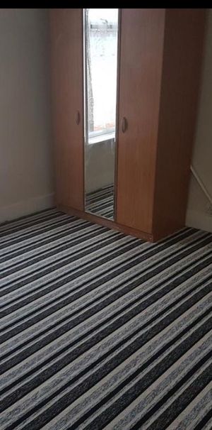 3 Bed Terraced House, Russell Street, LU1 - Photo 1