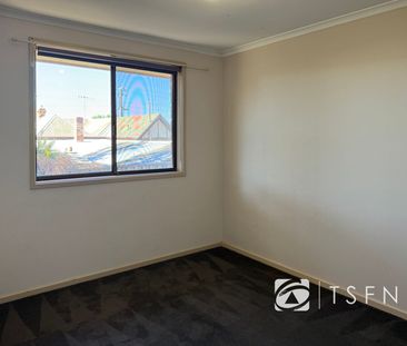 Neat Two Bed Unit - Photo 4