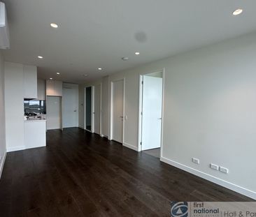 Welcome to THE LONSDALE - Photo 1