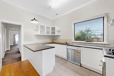 48 Bruce Street, Coburg VIC 3058 - Photo 4