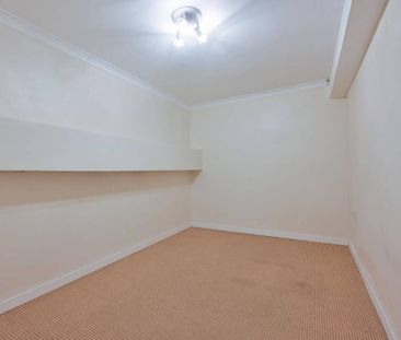 4 bedroom terraced house to rent - Photo 2