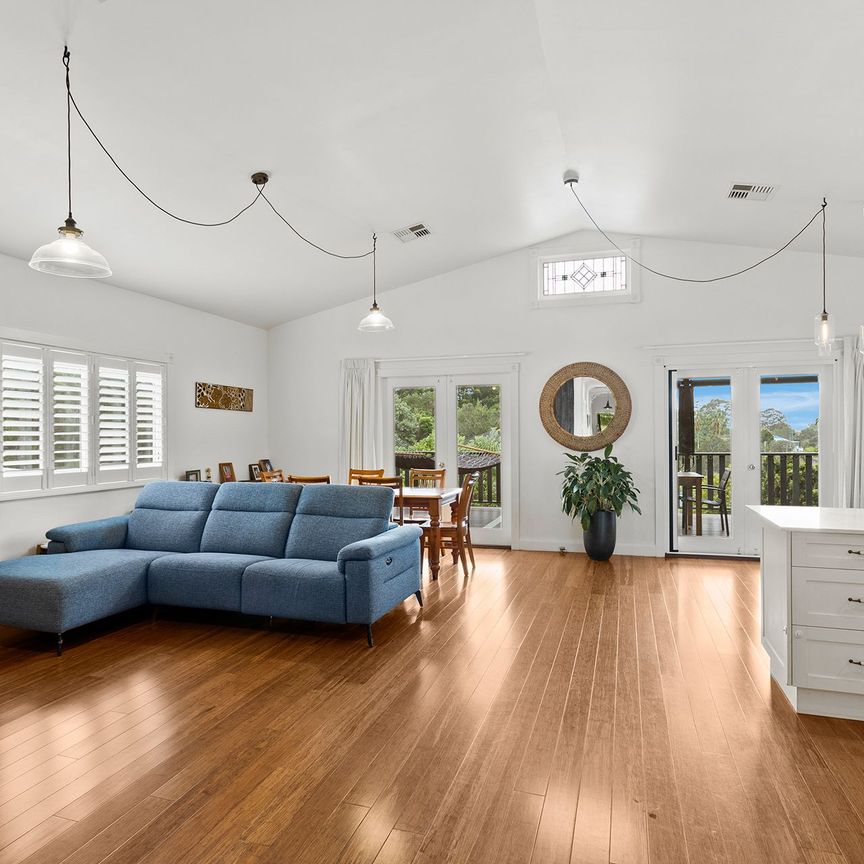 Modern Coastal Living At It's Best - Photo 1