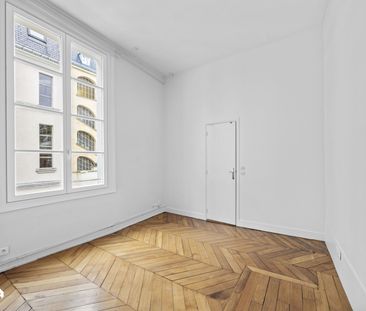 4722 - Location Appartement - 1 pièces - 28 m² - Paris (75) - Tuile... - Photo 2