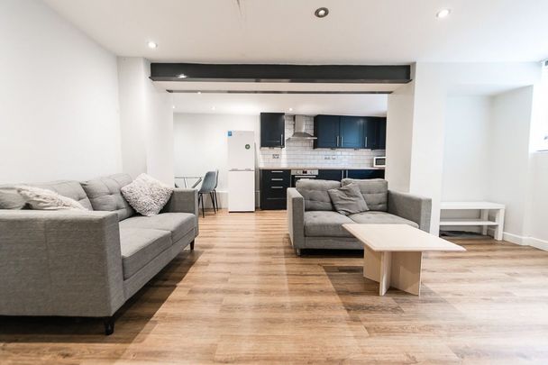 B Langdale Terrace, Headingley, Leeds - Photo 1