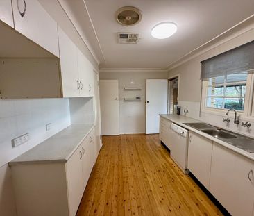 Well-Located Home in the Heart of Morisset - Photo 5