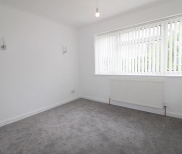 3 bedroom detached house to rent - Photo 3