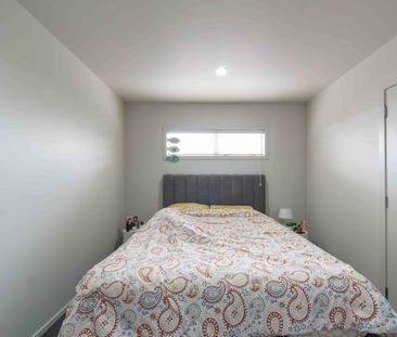 Tidy Two Bedroom - Photo 6