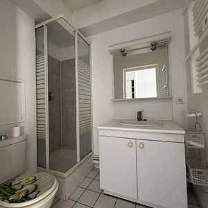 Location Appartement 1 pièce 29m² BOIS GUILLAUME 76230 - Photo 2