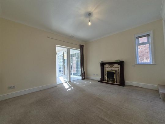 2 bedroom detached house to rent - Photo 1
