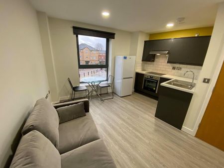 Studio to rent - Photo 3