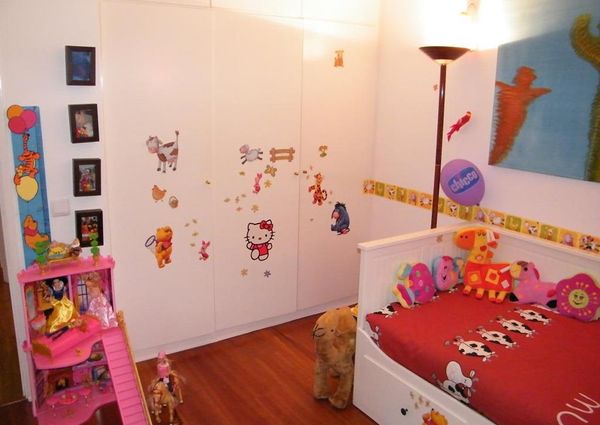 Apartamento T2 sem móveis situado no Alto da Barra em Oeiras