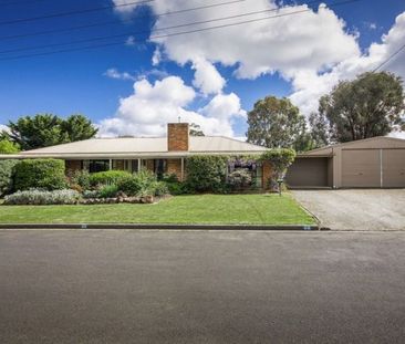 68 Fersfield Road, Gisborne - Photo 2