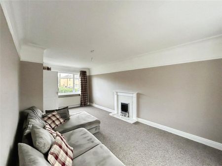 3 bedroom semi-detached house to rent - Photo 4