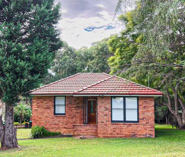 Two Bedroom House in a Prime Location - Photo 4