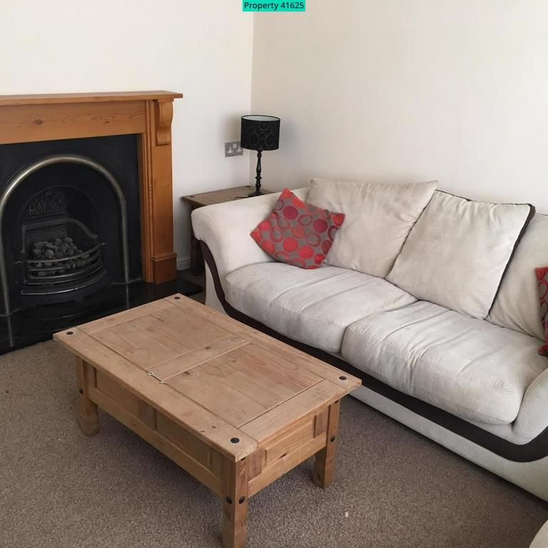 2 bedroom semi-detached house to rent - Photo 1